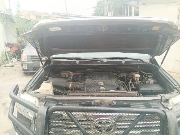 Toyota Tundra 2016 Gray