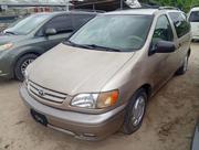 Toyota Sienna 2002 Gold for sale
