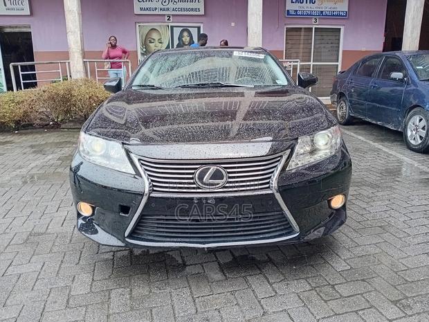 Lexus ES 2013 Black