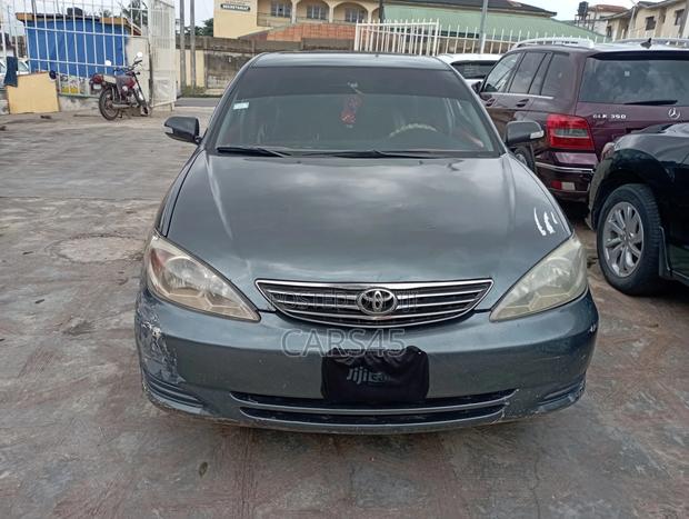 Toyota Camry 2002 Green