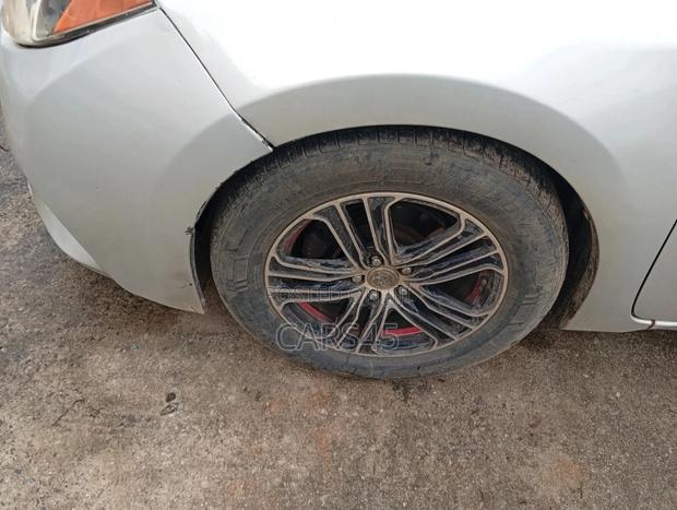 Toyota Corolla L 4dr Sedan (1.8L 4cyl 4A) 2014 Silver