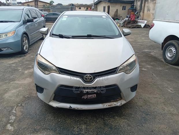 Toyota Corolla L 4dr Sedan (1.8L 4cyl 4A) 2014 Silver