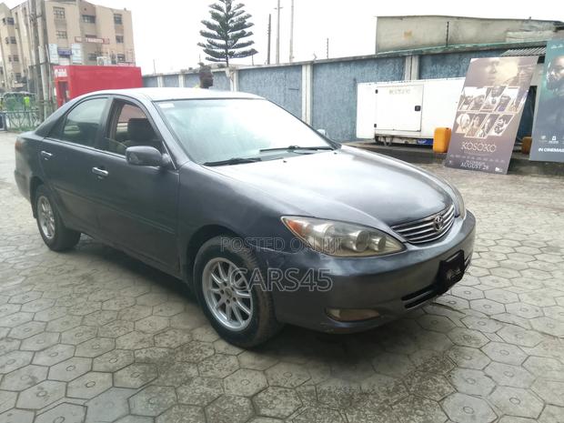 Toyota Camry 2003 Gray
