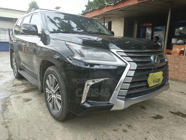 Lexus LX 2017 Black