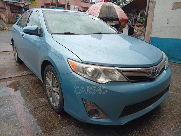 Toyota Camry 2013 Blue