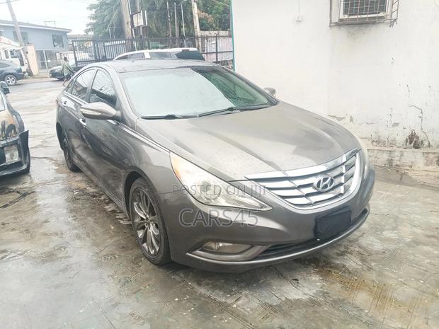 Hyundai Sonata 2012 Gray