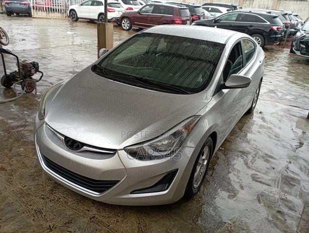 Hyundai Elantra 2014 White