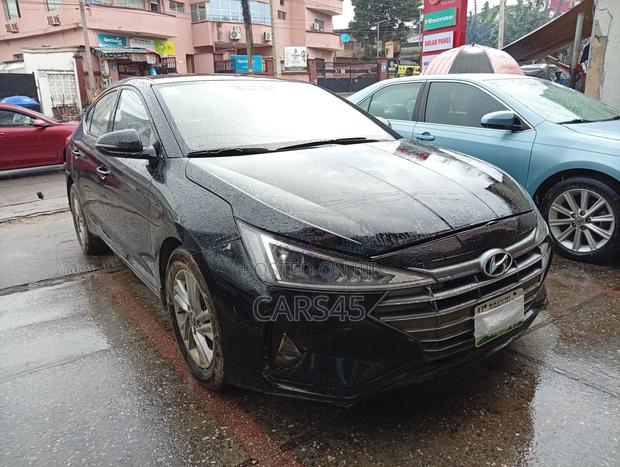 Hyundai Elantra 2019 Black