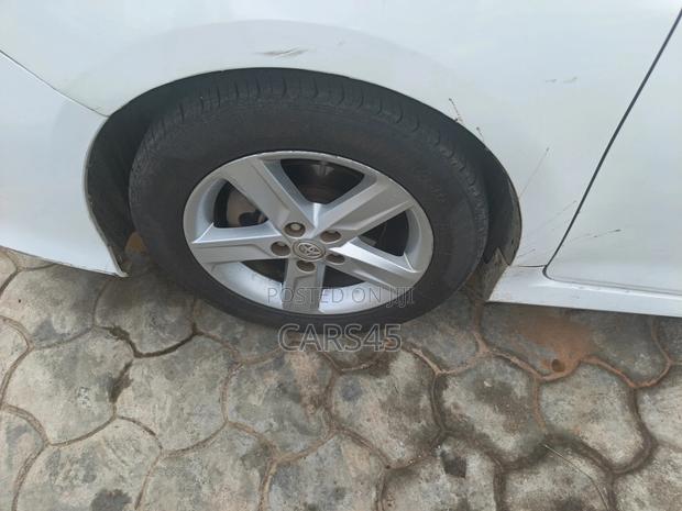 Toyota Camry 2014 White