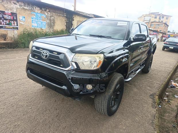 Toyota Tacoma 2013 Black