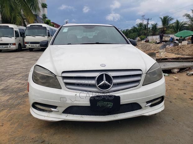 Mercedes-Benz C300 2008 White