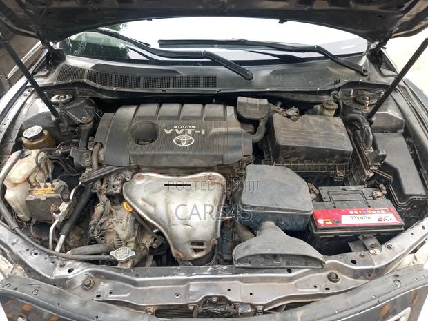 Toyota Camry 2010 Gray