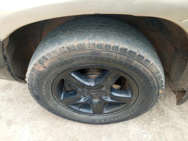Lexus RX 1999 Gold