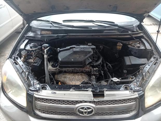 Toyota RAV4 2003 Black