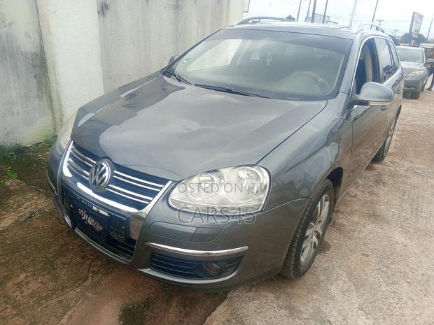 Volkswagen Passat 2008 Gray