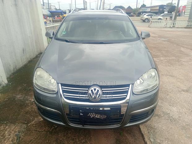 Volkswagen Passat 2008 Gray