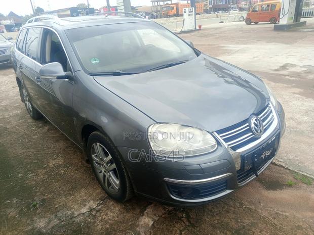 Volkswagen Passat 2008 Gray