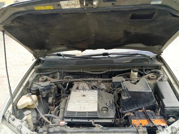 Toyota Highlander 2002 Silver