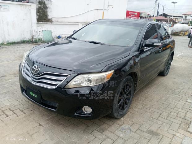 Toyota Camry 2010 Black