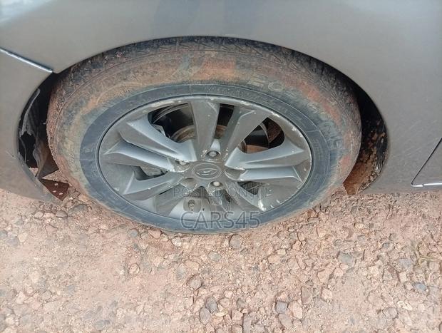 Hyundai Elantra 2013 Gray
