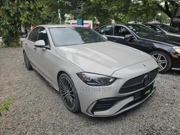 Mercedes-Benz C300 2023 Black