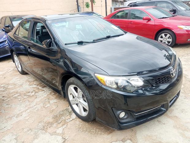 Toyota Camry 2012 Black