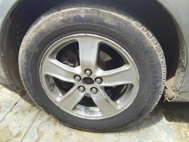 Toyota Avensis 2005 Silver