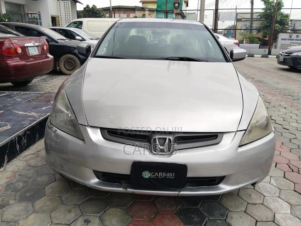Honda Accord 2004 Silver