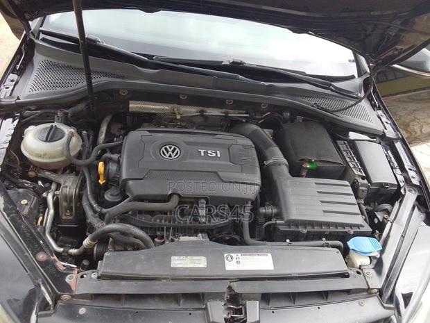 Volkswagen Golf 2016 Black
