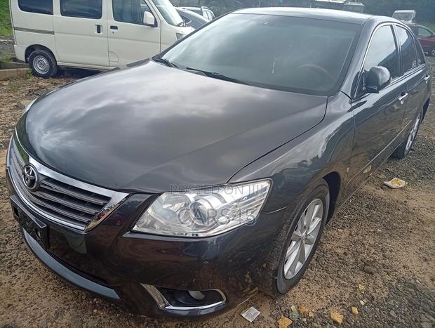 Toyota Camry 2012 Gray