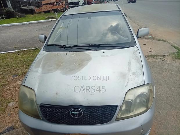 Toyota Corolla 2004 Silver