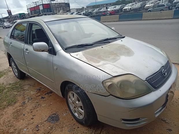 Toyota Corolla 2004 Silver