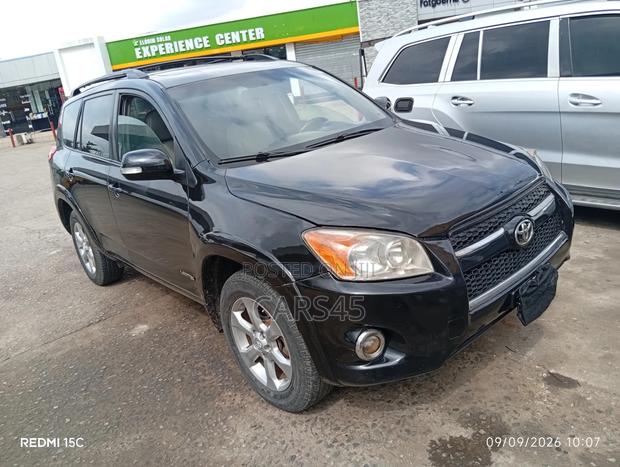 Toyota RAV4 2010 Black