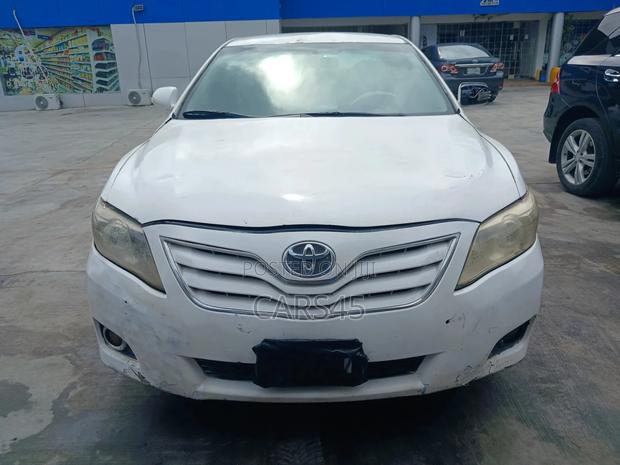 Toyota Camry 2010 White