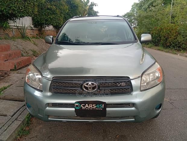 Toyota RAV4 2008 Green
