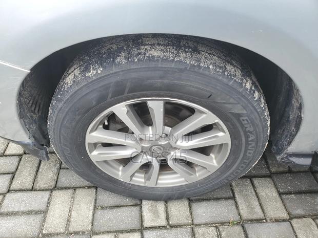 Nissan Pathfinder 2013 Silver
