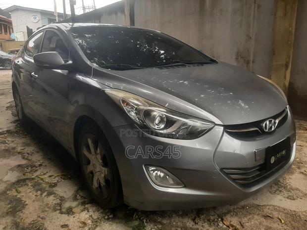 Hyundai Avante 2011 Gray