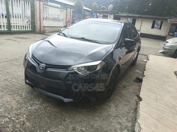 Toyota Corolla 2016 Black