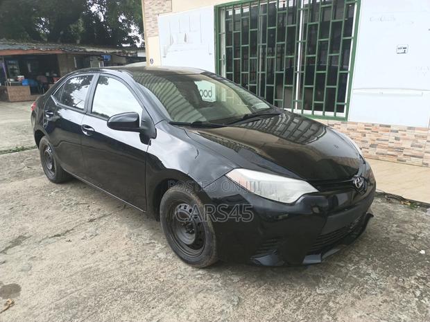 Toyota Corolla 2016 Black
