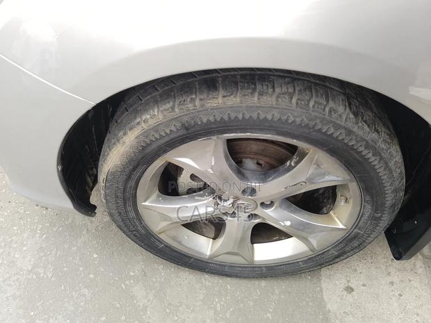 Toyota Venza 2010 Silver