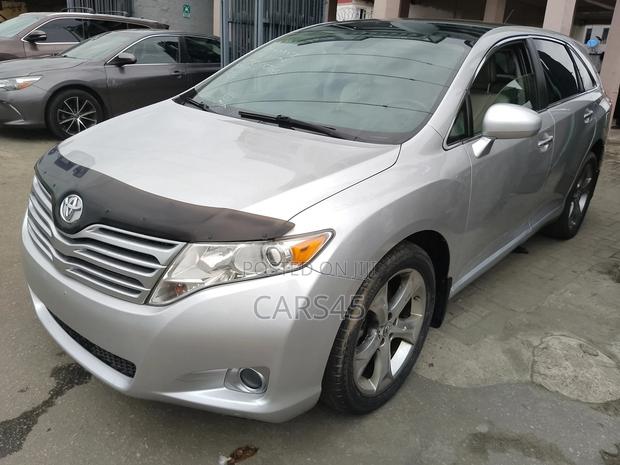 Toyota Venza 2010 Silver