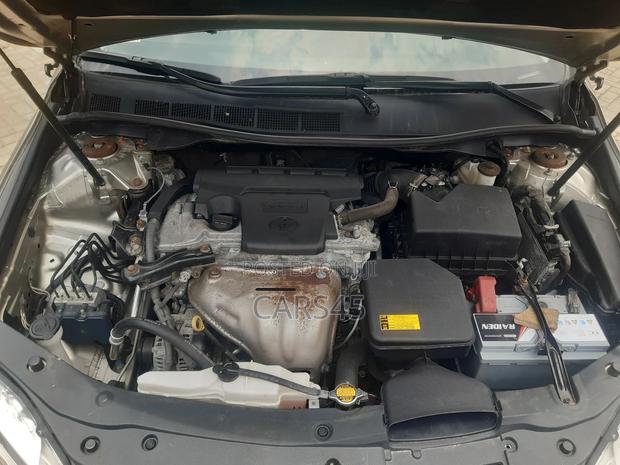 Toyota Camry 2015 Gold