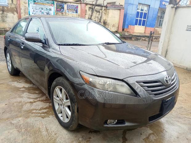 Toyota Camry 2007 Gray