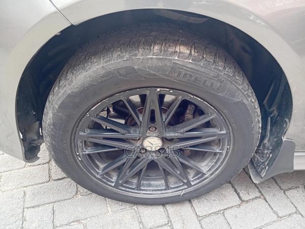 Mercedes-Benz E350 2013 Gray