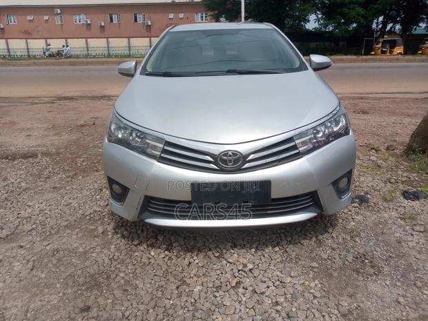 Toyota Corolla 2015 Silver