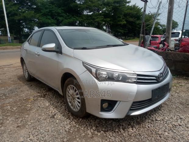 Toyota Corolla 2015 Silver