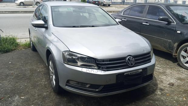 Volkswagen Passat 1.8 S Sedan 2012 Silver