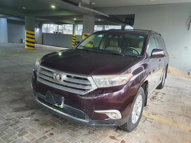 Toyota Highlander 2013 Brown
