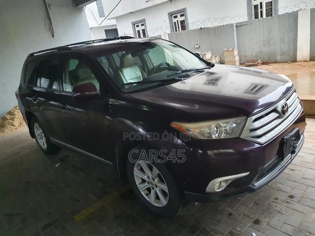 Toyota Highlander 2013 Brown