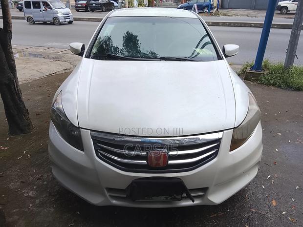 Honda Accord 2011 White